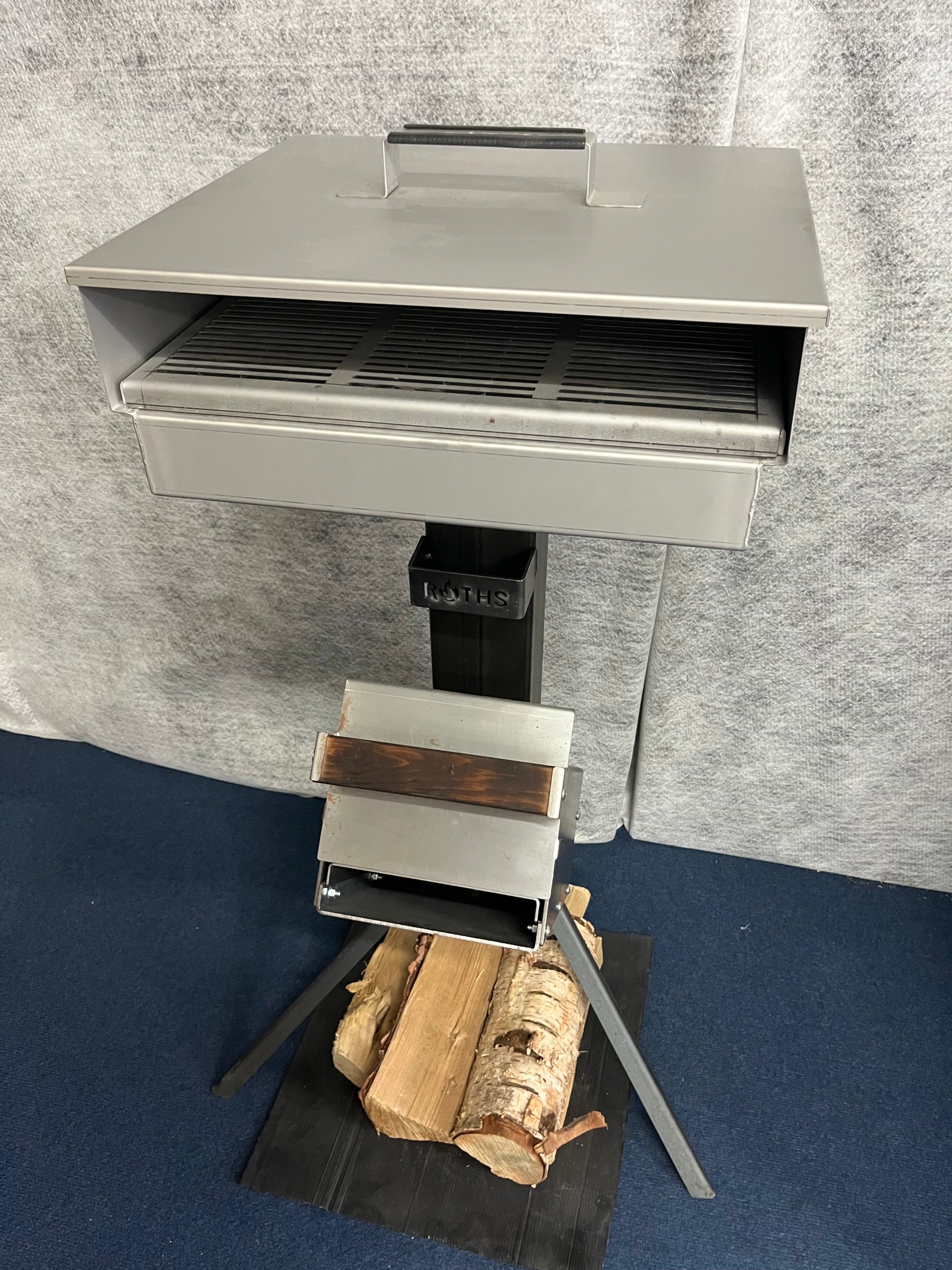 Grill attachment from Roths, detail image 5