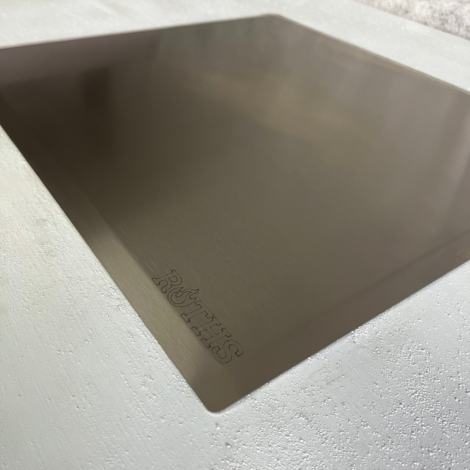 Roths™ Rostfria lilla kolgrill (för inbyggnad)